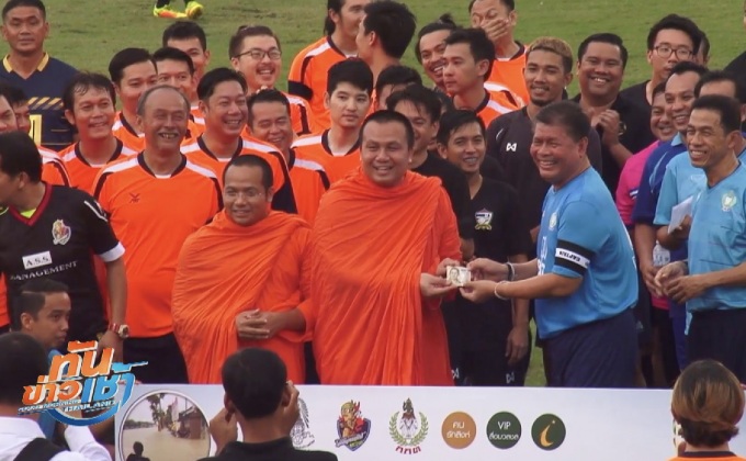 คนกีฬาร่วมช่วยเหลือภัยน้ำท่วม