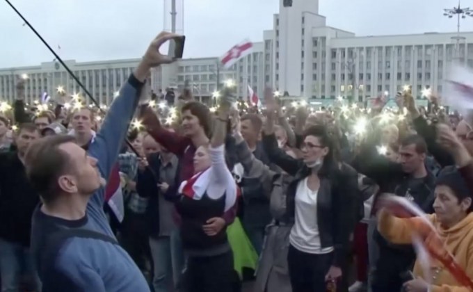 ชาวเบลารุสประท้วงต่อเนื่อง เรียกร้องผู้นำลาออก