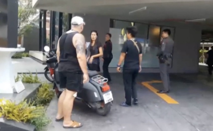 กระชากกระเป๋านักท่องเที่ยวสวิตเซอร์แลนด์