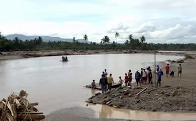 ดินถล่มจากพายุโซนร้อน “เทมบิน” ในฟิลิปปินส์