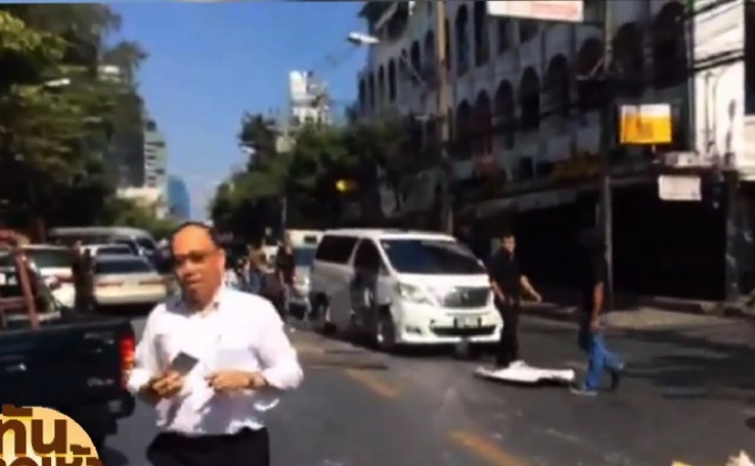 6 ล้อคลั่ง ชนแหลกกลางกรุง