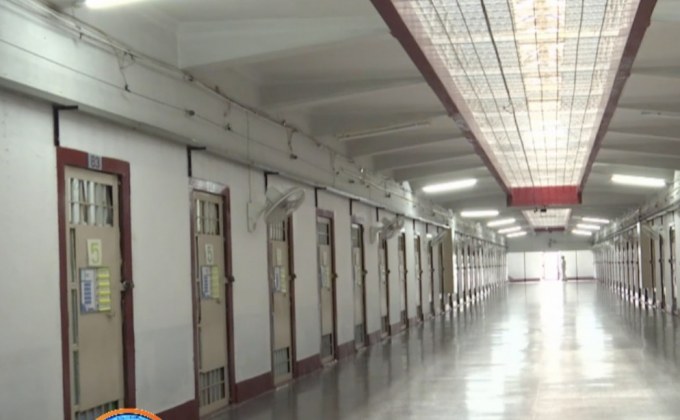 “สมศักดิ์” เผยเรือนจำตื่นตัวพัฒนาห้องกักเชื้อกันโควิด-19