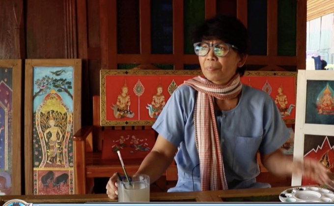 ชื่นชมสาวไทยสร้างจิตรกรรมฝาผนังจากการจดจำ