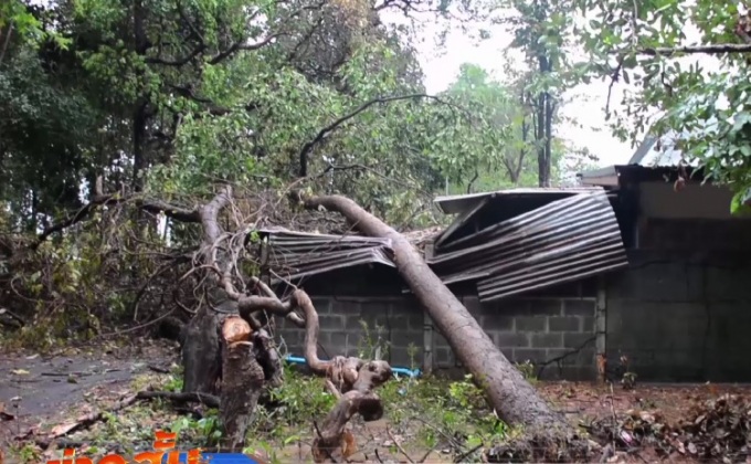 พายุลูกเห็บถล่มอำนาจเจริญบ้านเสียหาย 600 หลัง