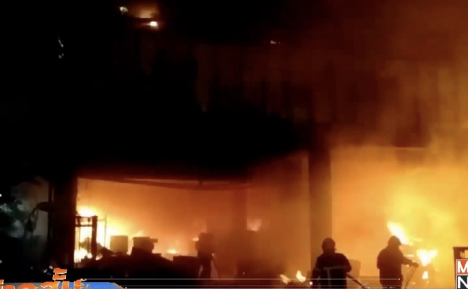 ไฟไหม้โรงงานตู้เย็นย่านบึงกุ่ม