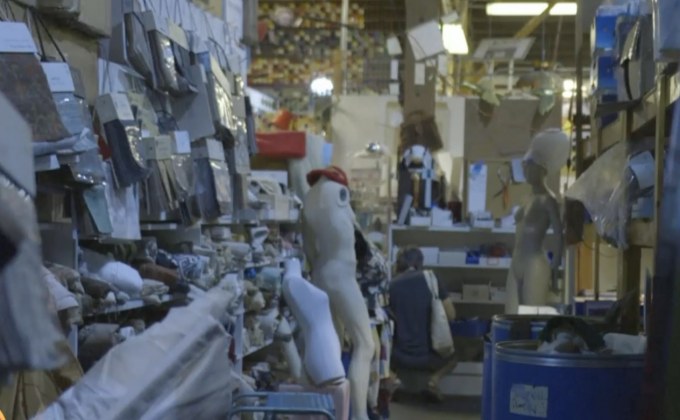 เปลี่ยนขยะให้เป็นอุปกรณ์สร้างงานศิลปะ