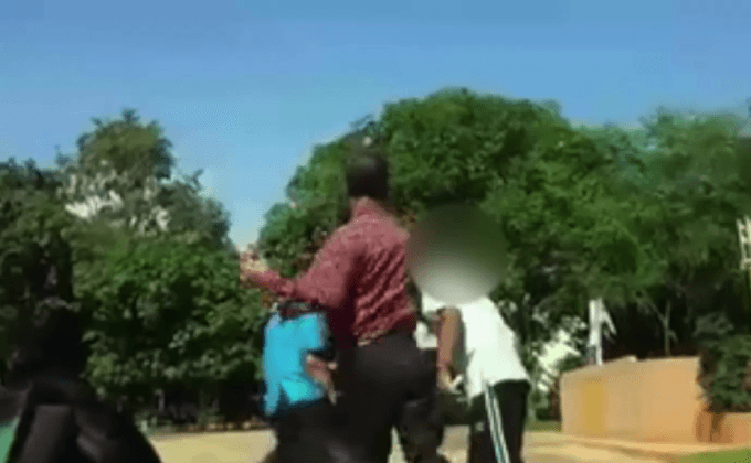 สั่งย้ายรอง ผอ.โรงเรียนตบศีรษะนักเรียน