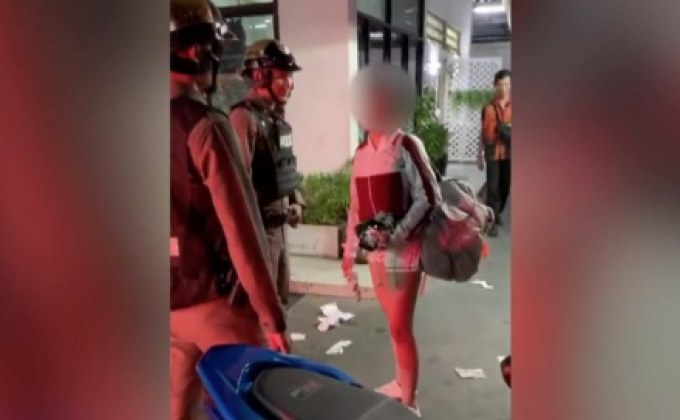 รวบสาวซุกยาไอซ์ หลังหนุ่มแกร็บไบค์เห็นพิรุธโทรแจ้ง ตร.