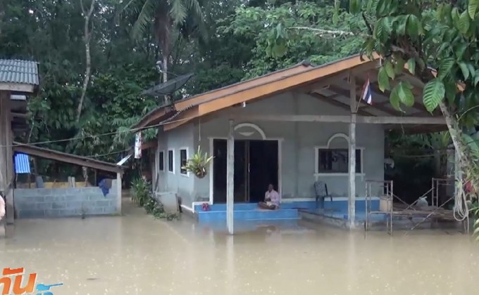 น้ำป่าไหลหลากท่วมบ้านเรือน จ.พัทลุง