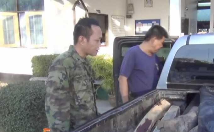 รวบชาวกัมพูชาลักลอบตัดไม้พะยูงอุทยานฯ ทับลาน