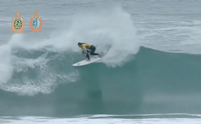 แข่งขันกระดานโต้คลื่นในฝรั่งเศส