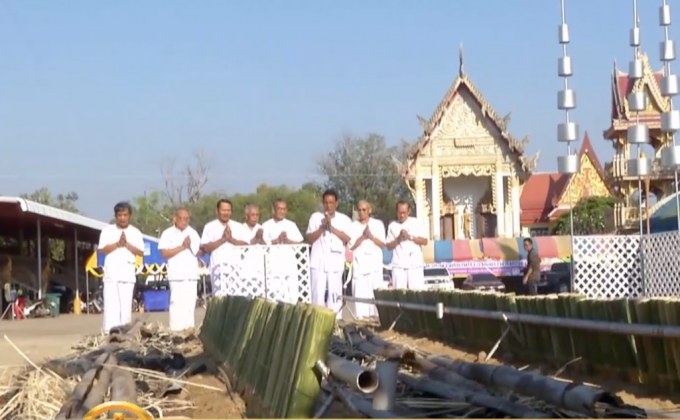 สืบสานประเพณีกำฟ้าป่าแดง เผาข้าวหลามทิพย์