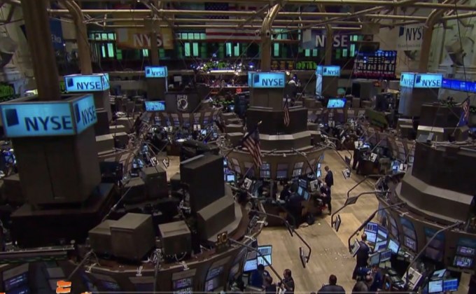 ดาวโจนส์ปรับตัวลดลงหลังหุ้น 2 บริษัทใหญ่ร่วง