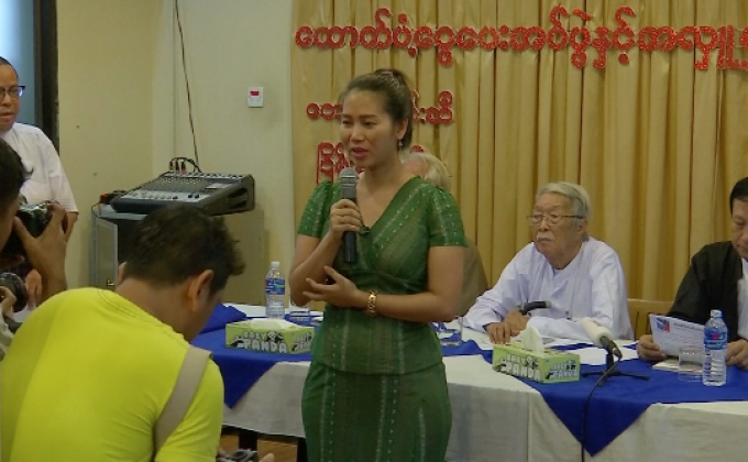 มูลนิธิในเมียนมาให้รางวัล 2 นักข่าวรอยเตอร์ส