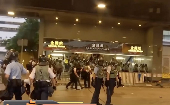 รัฐบาลฮ่องกงอาจเลื่อนพิจารณาร่างกฎหมายส่งผู้ร้ายข้ามแดน