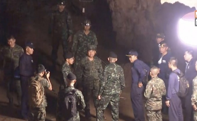 เร่งระดมความช่วยเหลือ 13 ชีวิต ติดถ้ำหลวง