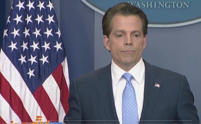 “ฌอน สไปเซอร์” โฆษกทำเนียบขาวประกาศลาออก