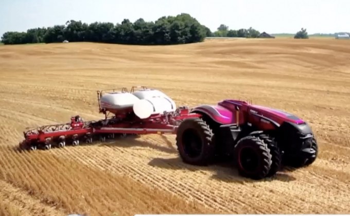 รถแทรกเตอร์อัตโนมัติแห่งอนาคต