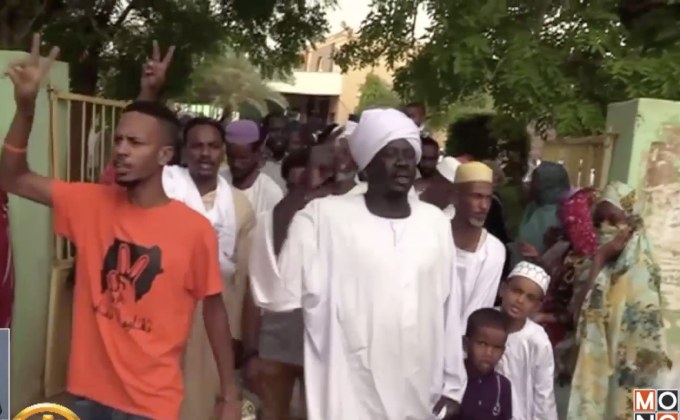 ประท้วงซูดานยอดผู้เสียชีวิตพุ่ง 100 ราย