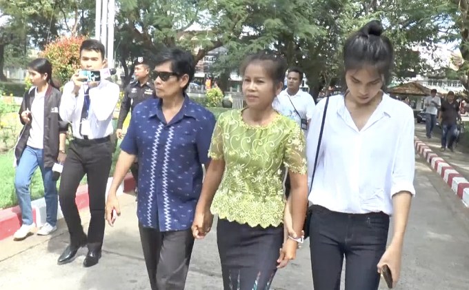 ตร.ขอศาลออกหมายจับครูจอมทรัพย์