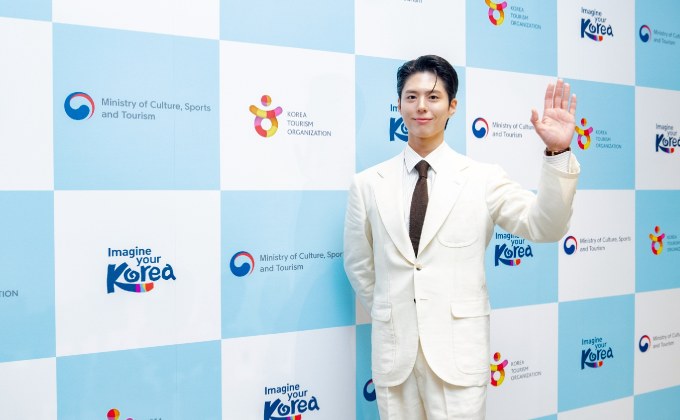 พัค โบกอม เรียกเสียงกรี๊ดแฟนไทย ในบรรยากาศ “Korea Welcomes You” รวมตัวศิลปินสร้างสีสันที่ Korea Pavilion