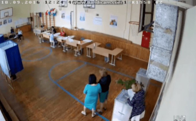 เผยภาพการทุจริตในคูหาเลือกตั้งรัสเซีย