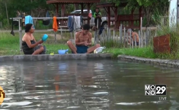ชาวดอยสะเก็ดแห่อาบน้ำแร่ธรรมชาติ สู้หนาว 10 องศาฯ