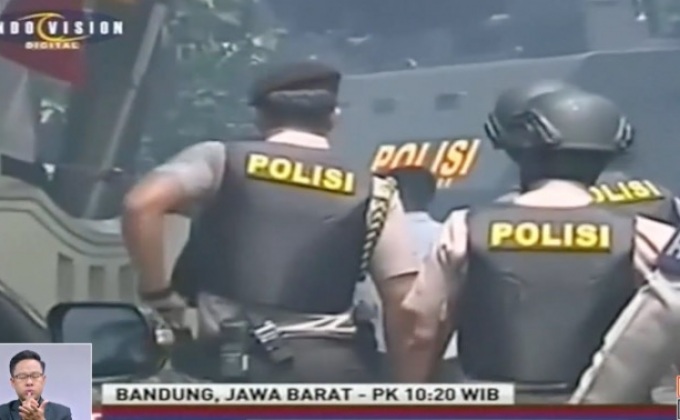 คนร้ายโจมตีอาคารรัฐบาลอินโดฯ