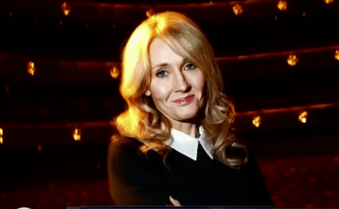 “เจ.เค.โรว์ลิ่ง” เปิดตัวซีรีย์เรื่องใหม่