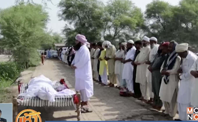 นายกฯ ปากีสถานเยี่ยมผู้ประสบเหตุรถน้ำมันระเบิด