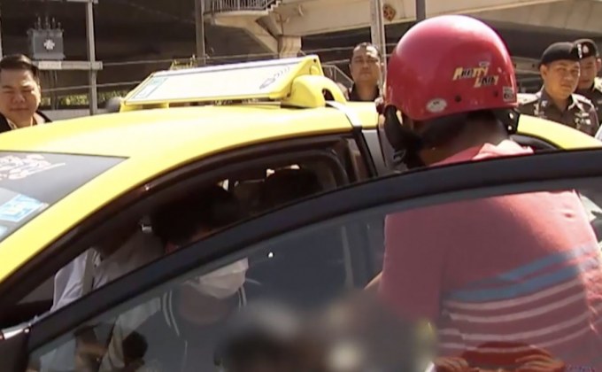 คุม 2 วินเถื่อน ทำแผนขู่รีดเงินผู้โดยสาร