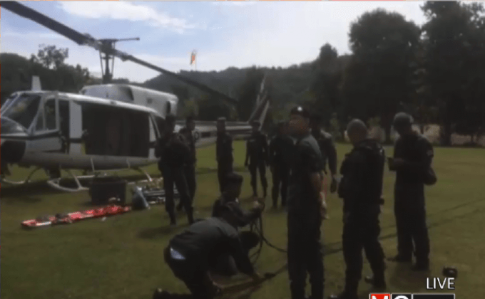 นำตร.บาดเจ็บเหตุ ฮ.ตกส่งโรงพยาบาล