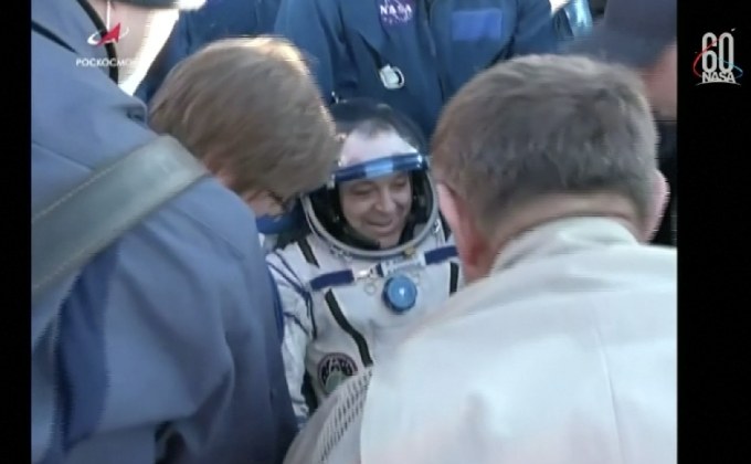 3 นักบินอวกาศกลับสู่โลกอย่างปลอดภัย