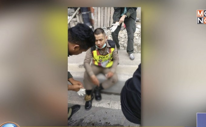 หนุ่ม 17 ขี่ จยย.ไม่สวมหมวกกลัวถูกจับพุ่งชนตำรวจสาหัส