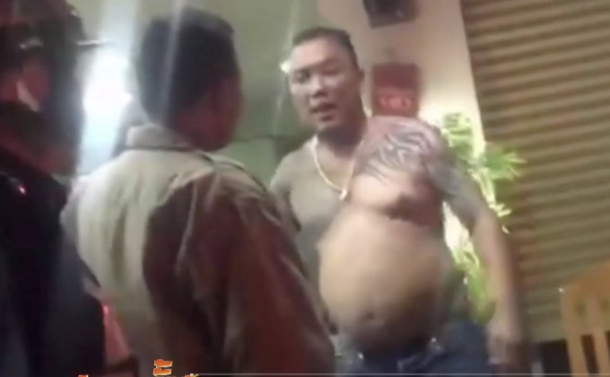 ดำเนินคดีเด็ดขาดชายเมาท้าต่อยตำรวจเมืองโคราช