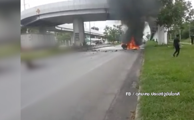 รัฐบาลตามหาฮีโร่ ช่วย 4 ชีวิต รอดไฟลุกท่วมรถ