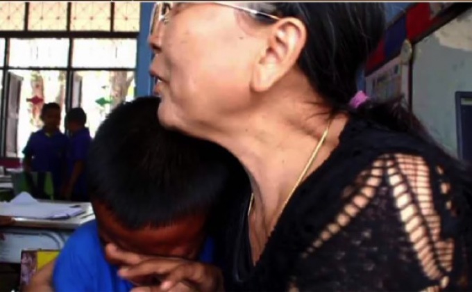 ช่วยเหลือเด็ก 9 ขวบสู้ชีวิต อยู่เพียงลำพัง หลังพ่อแม่แยกทาง