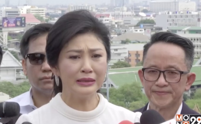 “ยิ่งลักษณ์” หลั่งน้ำตา ทำบุญวันเกิด 50 ปี