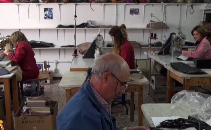 หมู่บ้านเล็กๆ แหล่งผลิตกระเป๋าแบรนด์เนมโลก