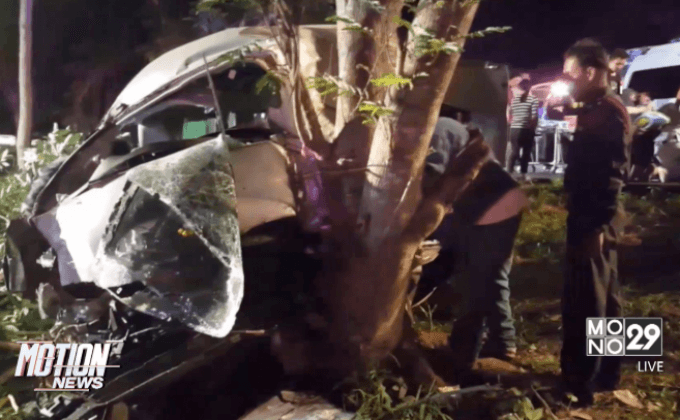 รถตู้ตกร่องกลางถนนบายพาส เจ็บ 9 คน ตาย 1 คน