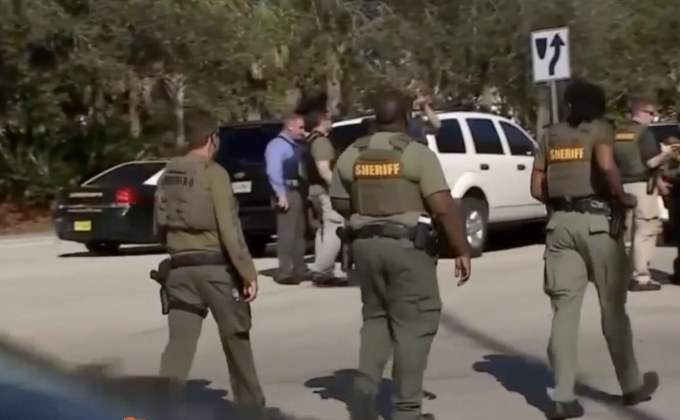 กราดยิงในโรงเรียนสหรัฐฯ ดับ 17 ราย