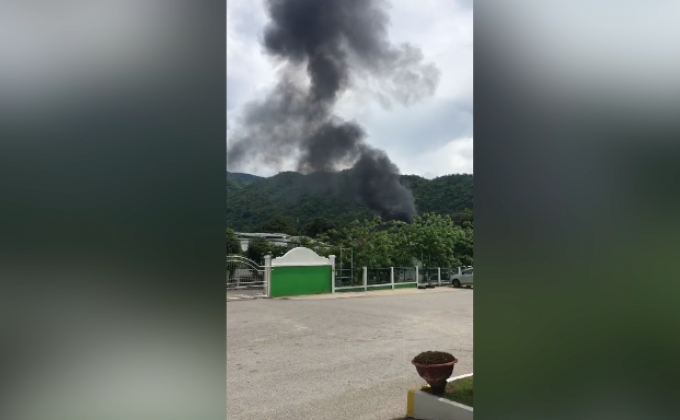 เครื่องบินซ้อมรบ ดิ่งสนามกอล์ฟเขื่อนภูมิพล ดับ 1 ราย