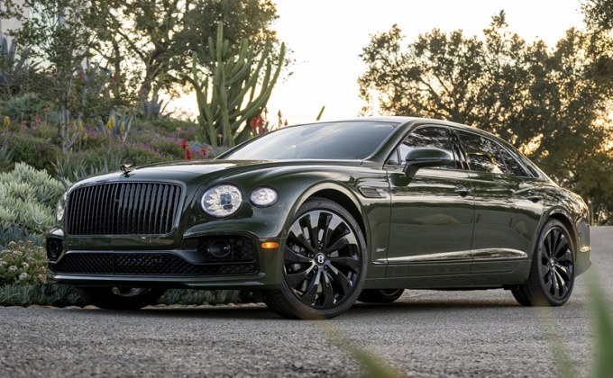 Bentley Flying Spur Hybrid สุดยอดยนตรกรรมไฮบบริดที่ดีที่สุดของแบรนด์