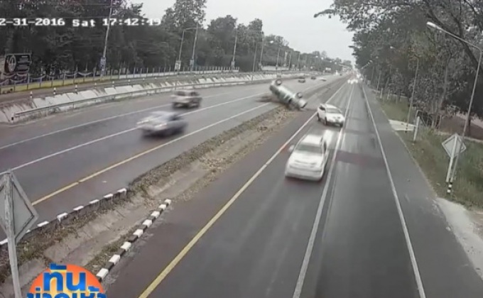 ตร.ออกหมายเรียกคนขับรถปาเจโร่ ชนแล้วหนี