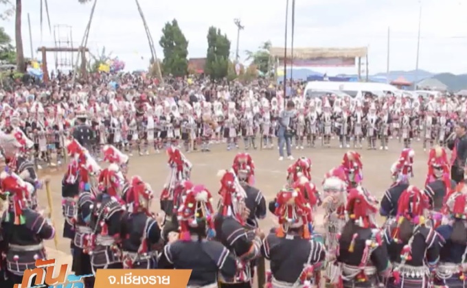 ประเพณี “โล้ชิงช้า กระทุ้งกระบอกไม้ไผ่”