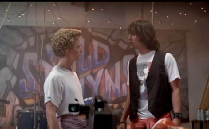 Bill and Ted ภาค 3 ใกล้เป็นจริง “คีนู รีฟส์” เตรียมท่องเวลาช่วยวงการเพลง