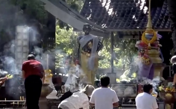 ขีดเส้นตาย 15 ก.ค. ให้ 3 พิธีกร “ช่องส่องผี” ขอขมาอนุสาวรีย์ย่าโม