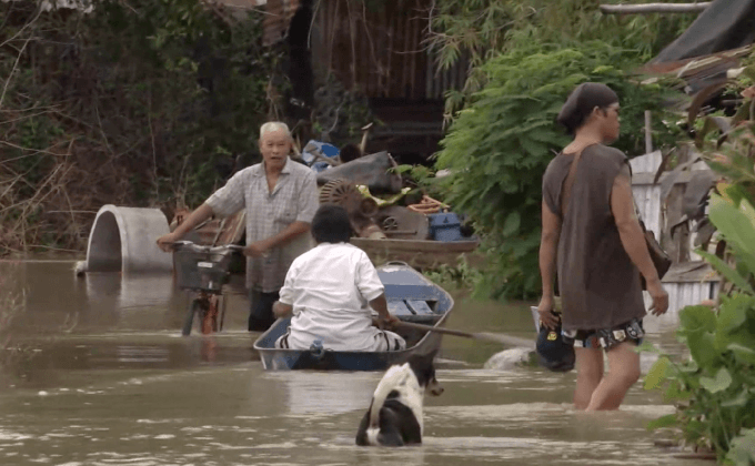 ชาวอยุธยาเตรียมประท้วงกรมชลประทานเปิดคันกั้นน้ำ