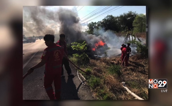 กระบะกลับรถกระทันหันถูกเก๋งชนบาดเจ็บ 2