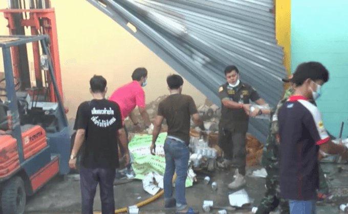 ไฟไหม้โรงงานอาหารสัตว์ จ. ปทุมธานี